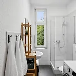 In - Kueche, Waschmaschine & Wlan - Ideal Fuer Firmen & Gaeste Apartament
